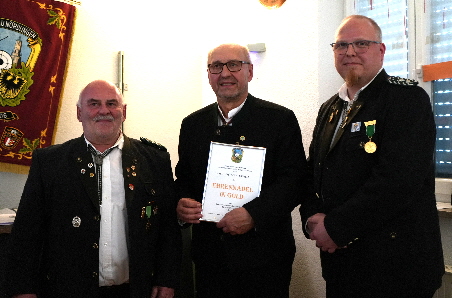 Hurler Ottmar erhielt das Gau-Ehrenzeichen in Gold