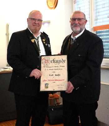 Ralf Kahn wurde zum Gau-Ehrensch�tzenmeister ernannt.
